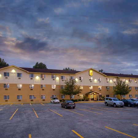 Super 8 By Wyndham Cromwell/Middletown Hotel Buitenkant foto