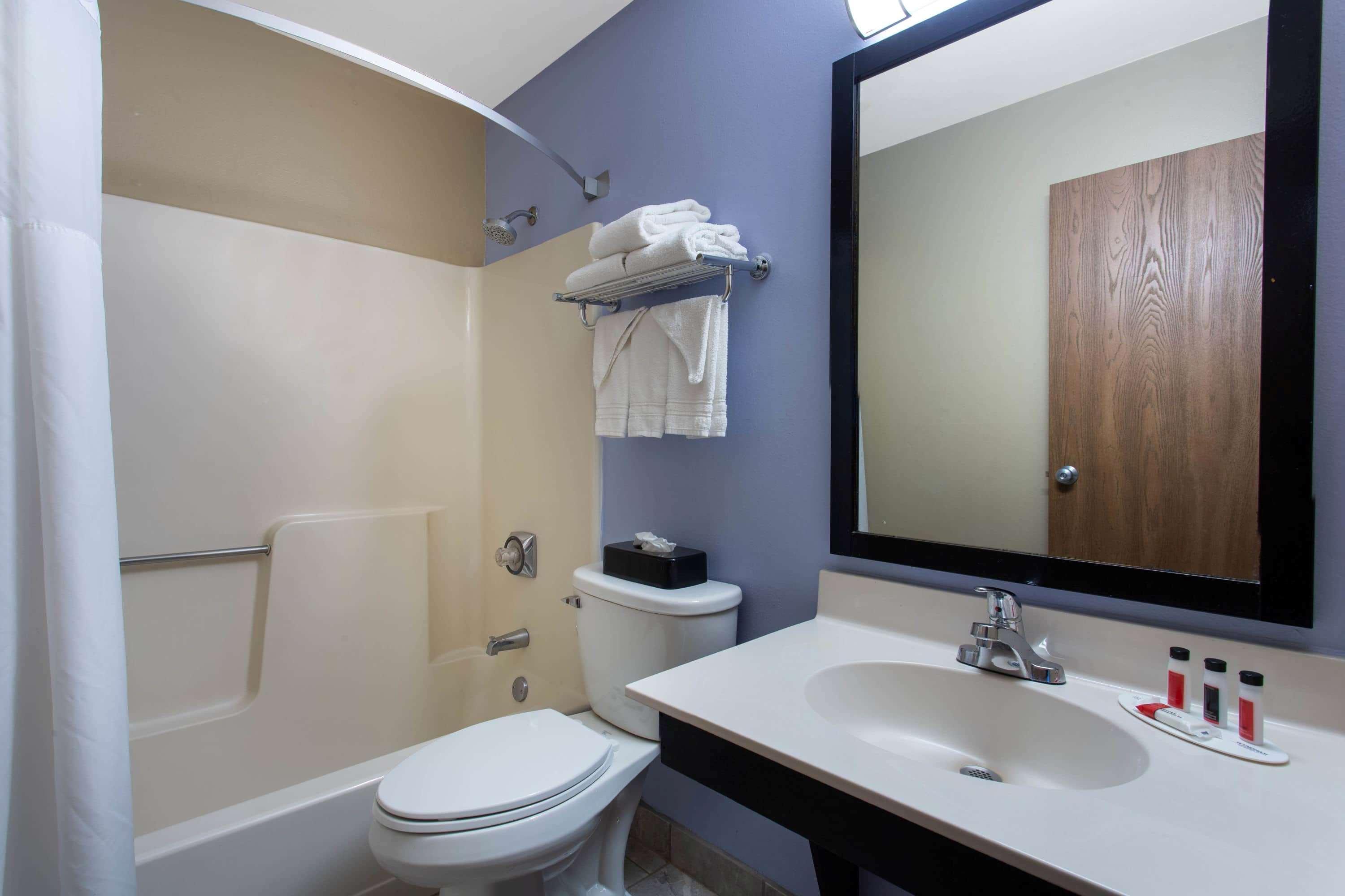 Super 8 By Wyndham Cromwell/Middletown Hotel Buitenkant foto
